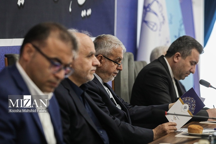 آیین اهدای سند مالکیت کاخ گلستان