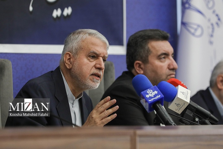 آیین اهدای سند مالکیت کاخ گلستان