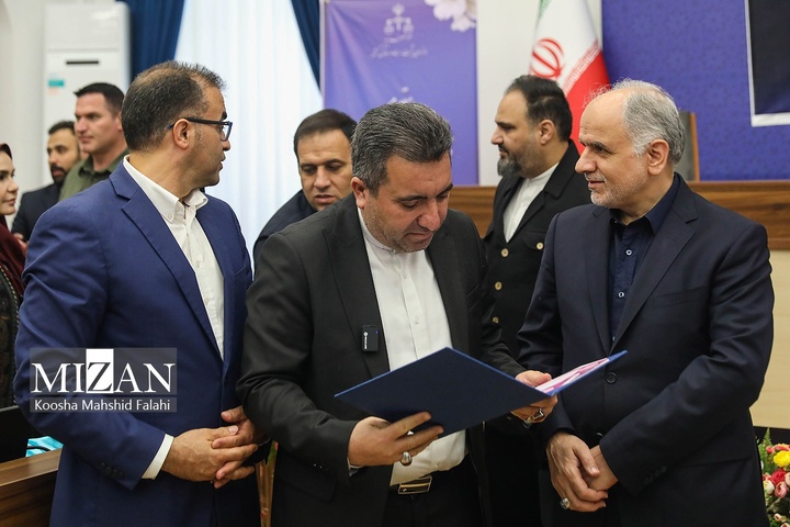 آیین اهدای سند مالکیت کاخ گلستان