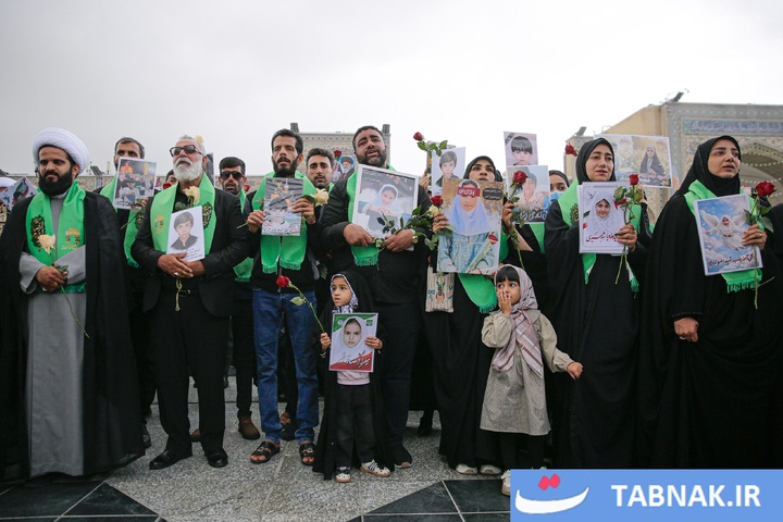 سفر خانواده شهدای میناب به حریمِ امام رئوف