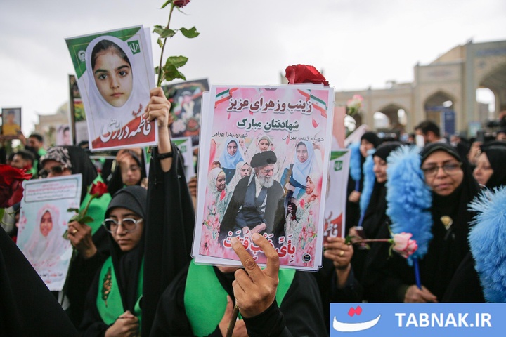 سفر خانواده شهدای میناب به حریمِ امام رئوف