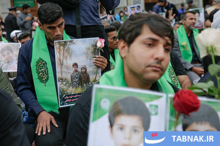 سفر خانواده شهدای میناب به حریمِ امام رئوف