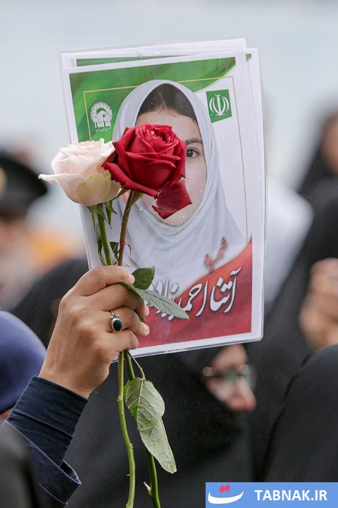 سفر خانواده شهدای میناب به حریمِ امام رئوف