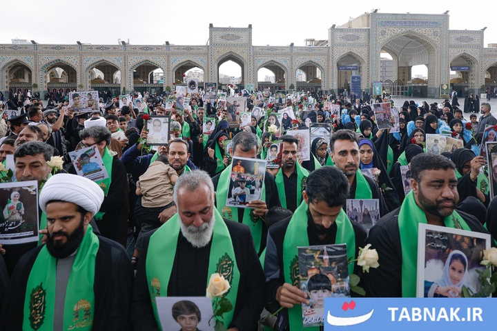 سفر خانواده شهدای میناب به حریمِ امام رئوف