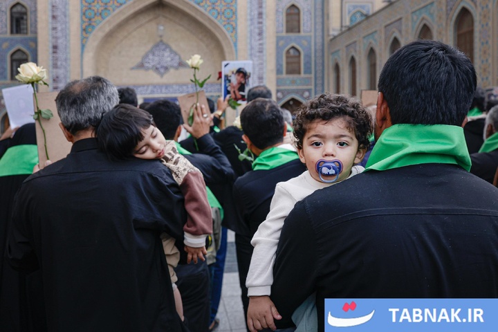 سفر خانواده شهدای میناب به حریمِ امام رئوف