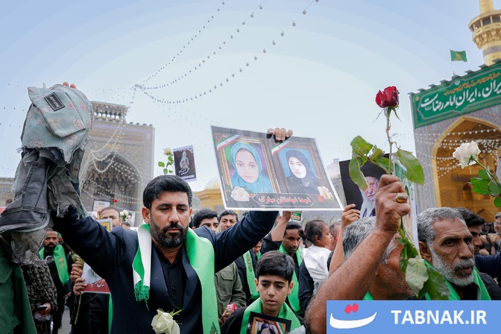 سفر خانواده شهدای میناب به حریمِ امام رئوف