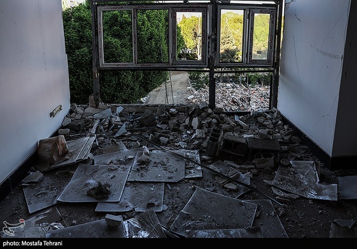 آثار حملات آمریکایی_صهیونی به ساختمان شهرداری منطقه 18