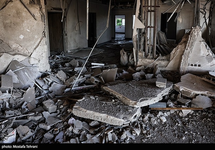 آثار حملات آمریکایی_صهیونی به ساختمان شهرداری منطقه 18