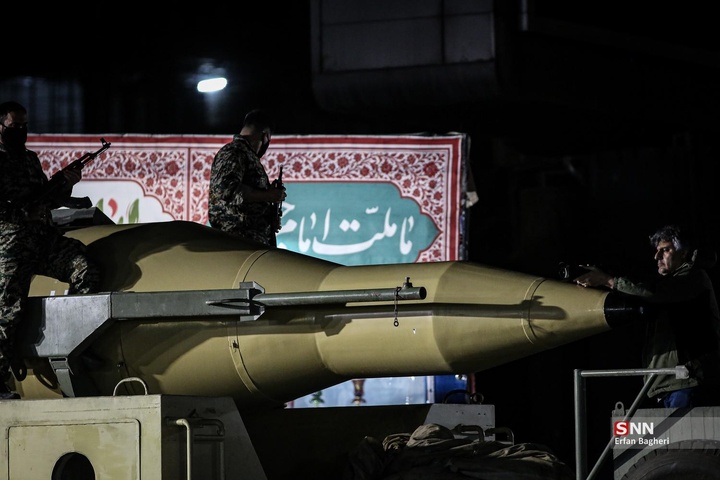 اجتماع شبانه مردم در حمایت از مدافعان وطن / میدان ونک