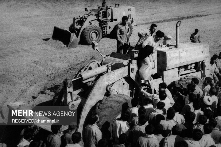 امامِ قائدِ شهید