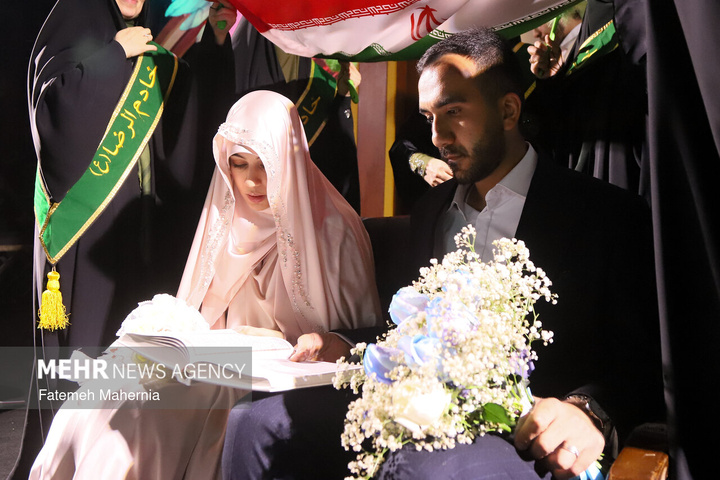 اجتماع حمایت از رزمندگان در مقابله با دشمن آمریکایی - صهیونی