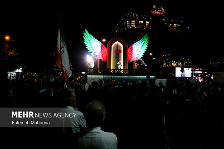 اجتماع حمایت از رزمندگان در مقابله با دشمن آمریکایی - صهیونی