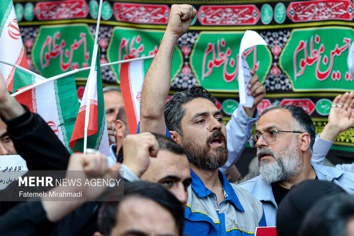 تجدید میثاق جامعه کار و تولید با رهبر شهید