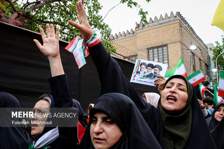 تجدید میثاق جامعه کار و تولید با رهبر شهید