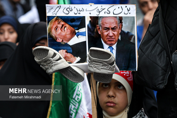 تجدید میثاق جامعه کار و تولید با رهبر شهید