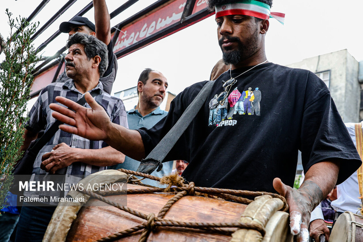 تجدید میثاق جامعه کار و تولید با رهبر شهید