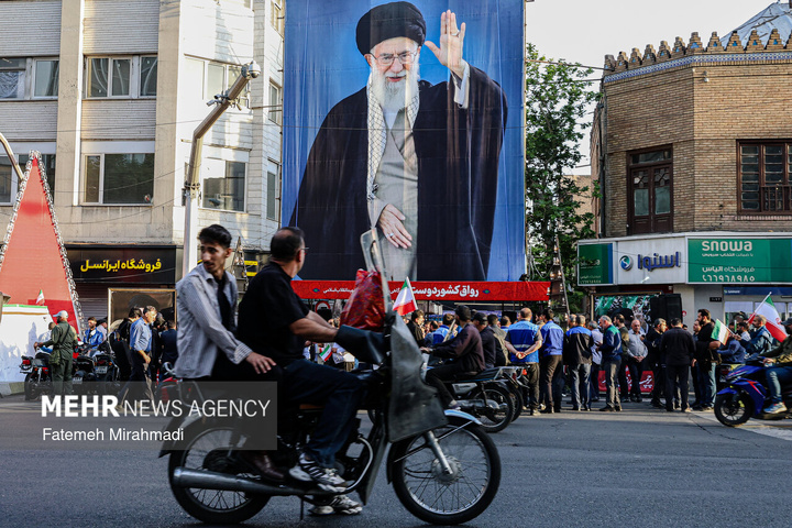 تجدید میثاق جامعه کار و تولید با رهبر شهید