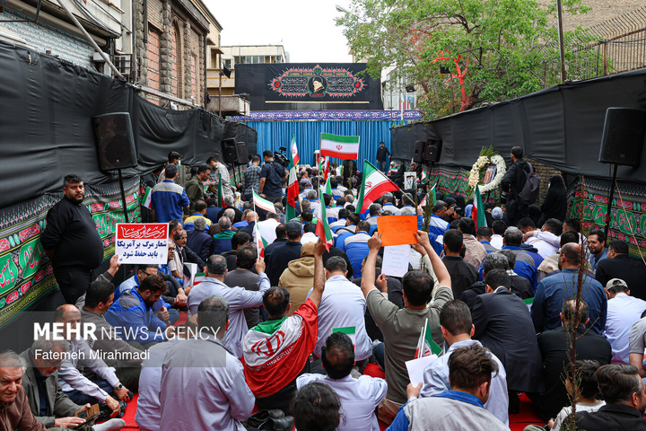 تجدید میثاق جامعه کار و تولید با رهبر شهید