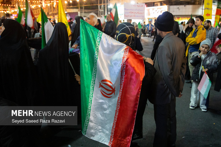 اجتماع حمایت از رزمندگان در مقابله با دشمن آمریکایی - صهیونی