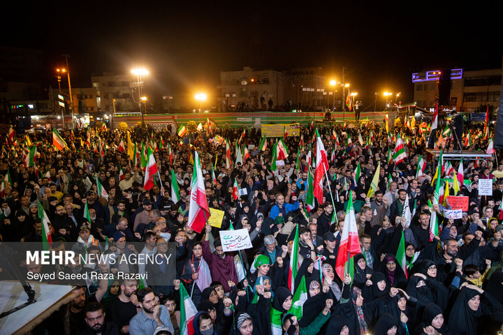 اجتماع حمایت از رزمندگان در مقابله با دشمن آمریکایی - صهیونی