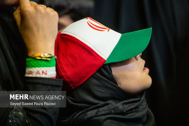 اجتماع حمایت از رزمندگان در مقابله با دشمن آمریکایی - صهیونی