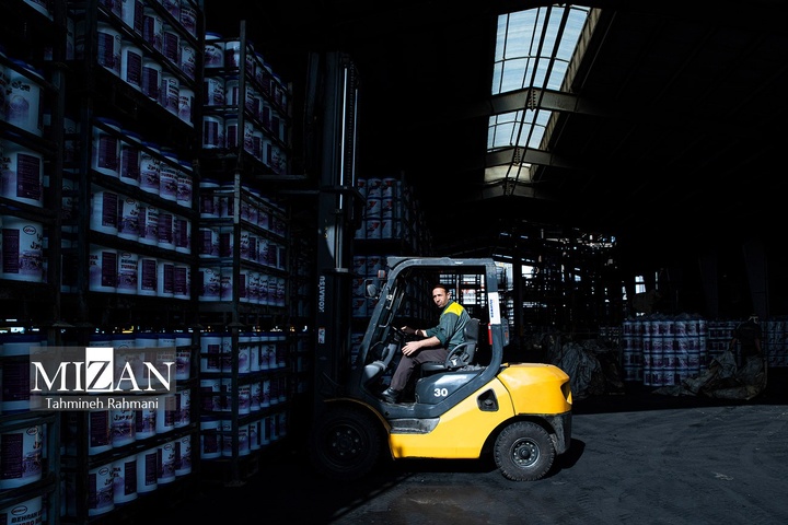 کارگران؛ مردان کار و ایستادگی