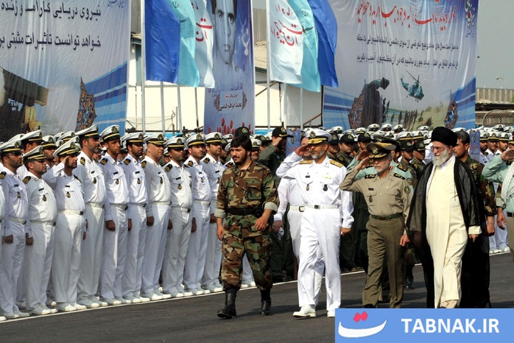 پنجره‌ای به گذشته؛ رهبر شهید انقلاب در کرانه خلیج فارس در سال ۹۰