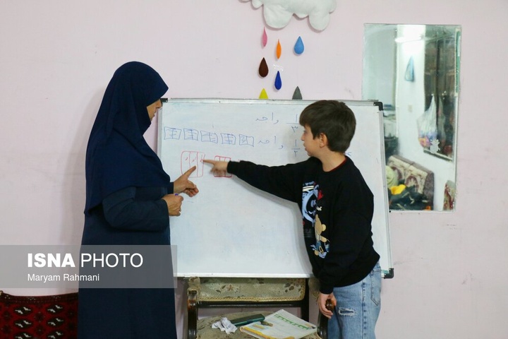 معلمان، ایثارگران شرایط جنگی