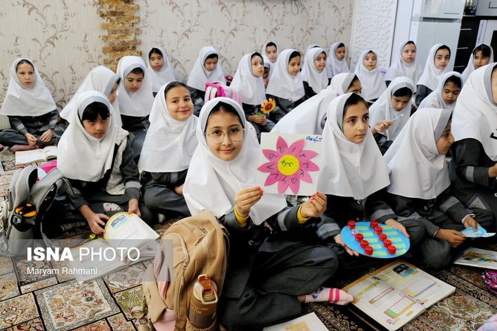 معلمان، ایثارگران شرایط جنگی