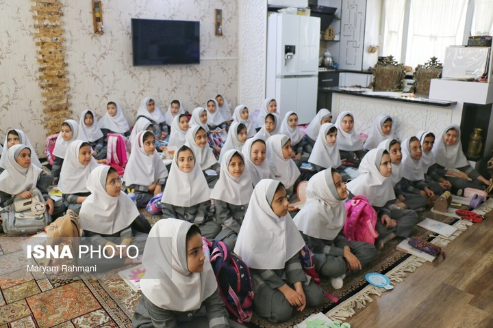 معلمان، ایثارگران شرایط جنگی