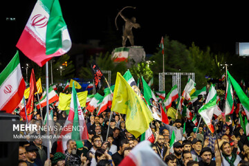 اجتماع حمایت از رزمندگان در مقابله با دشمن آمریکایی - صهیونی