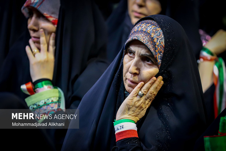 اجتماع حمایت از رزمندگان در مقابله با دشمن آمریکایی - صهیونی