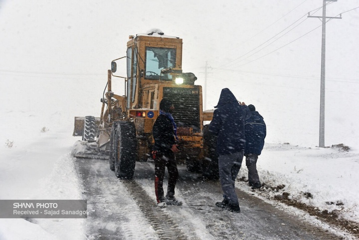 کارگران صنعت نفت؛ نماد اراده و سازندگی