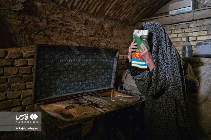 سنگر مقاومت با سوزن و نخ