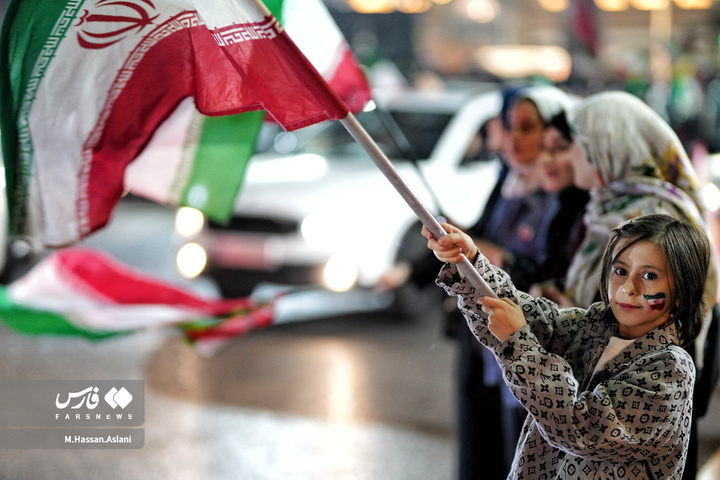 شب ۶۹ میدان تجریش