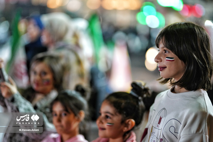 شب ۶۹ میدان تجریش