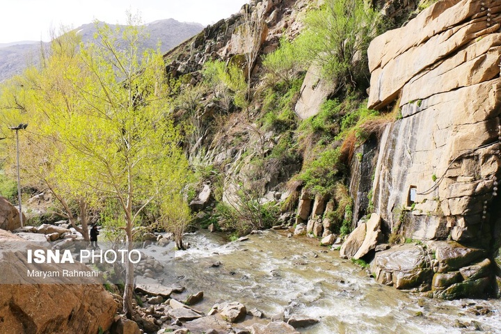 طبیعت بهاری گنج نامه همدان