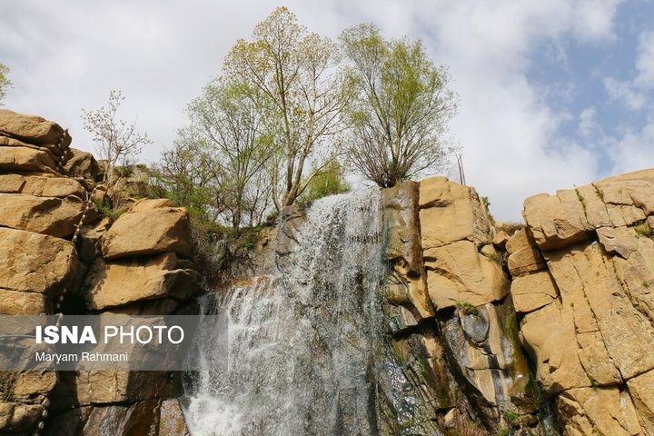 طبیعت بهاری گنج نامه همدان