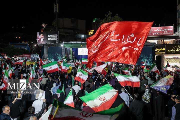 اجرای زنده نقاشی حسن روح‌الامین در میدان تجریش