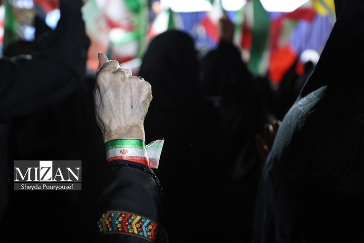 اجرای زنده نقاشی حسن روح‌الامین در میدان تجریش