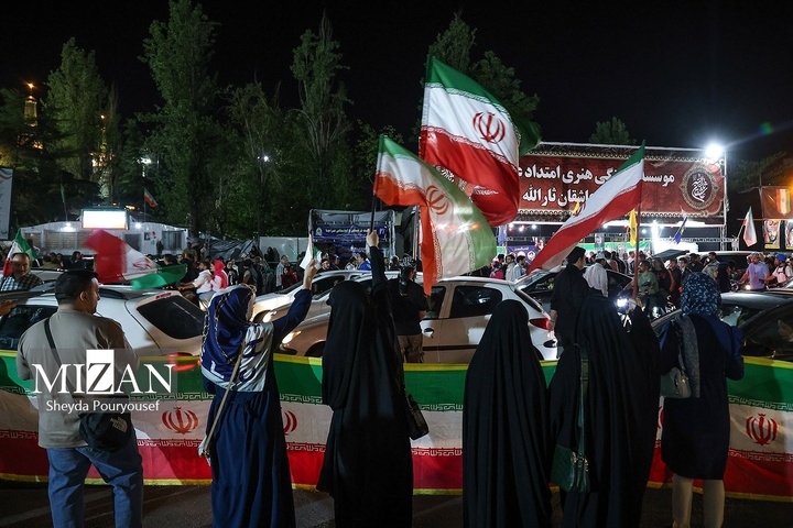 اجرای زنده نقاشی حسن روح‌الامین در میدان تجریش