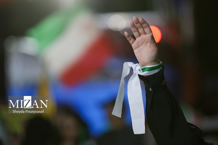 اجرای زنده نقاشی حسن روح‌الامین در میدان تجریش