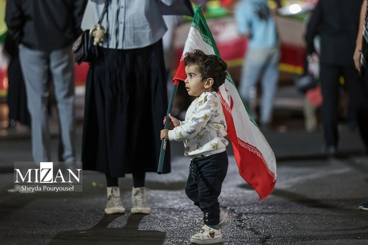اجرای زنده نقاشی حسن روح‌الامین در میدان تجریش