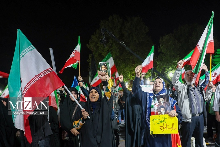 اجرای زنده نقاشی حسن روح‌الامین در میدان تجریش