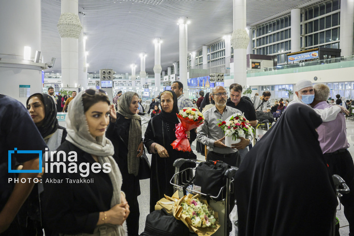 نخستین پرواز بازگشت حجاج به کشور