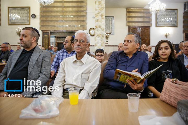 بزرگداشت ارتحال حضرت امام خمینی(ره) در کنیسه یوسف آباد