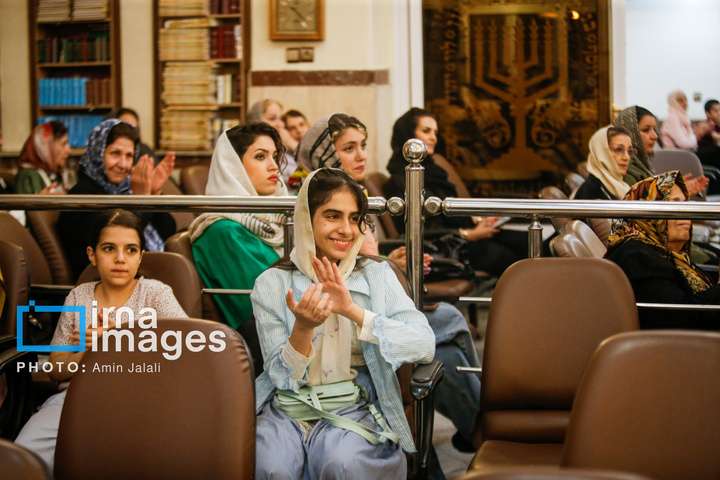 بزرگداشت ارتحال حضرت امام خمینی(ره) در کنیسه یوسف آباد