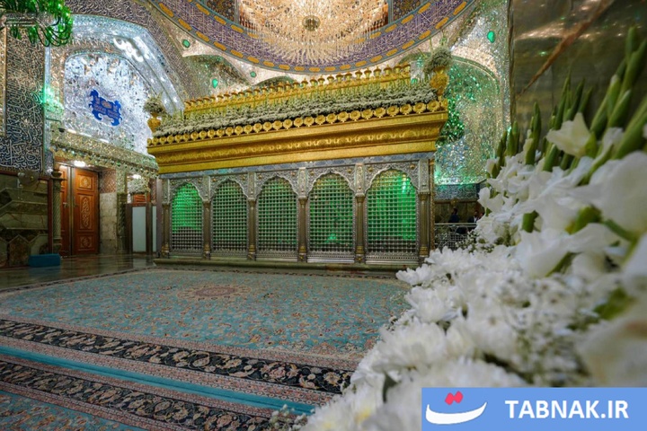 تجلی بهار در آستانه عید ولایت؛ ضریح مطهر علوی گل‌باران شد
