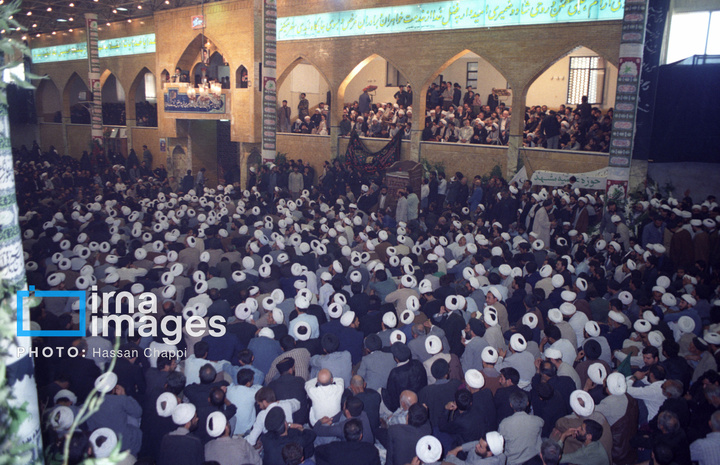 عکس‌های منتشرنشده از نخستین سالگرد ارتحال امام خمینی (ره) خرداد ۱۳۶۹