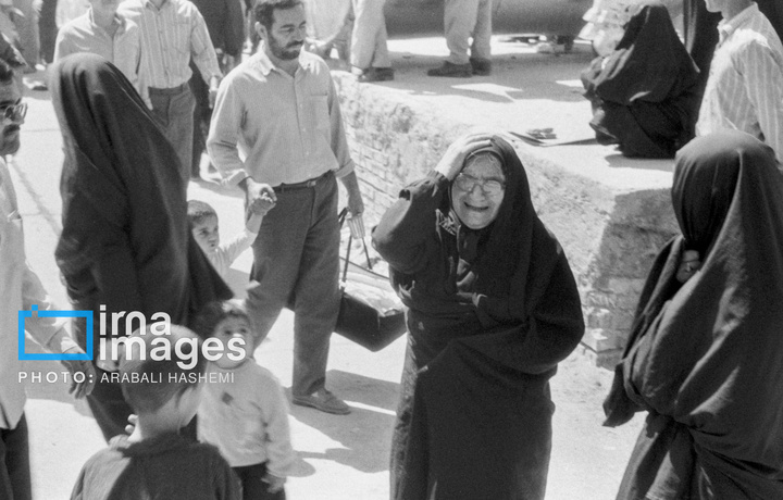 عکس‌های منتشرنشده از نخستین سالگرد ارتحال امام خمینی (ره) خرداد ۱۳۶۹